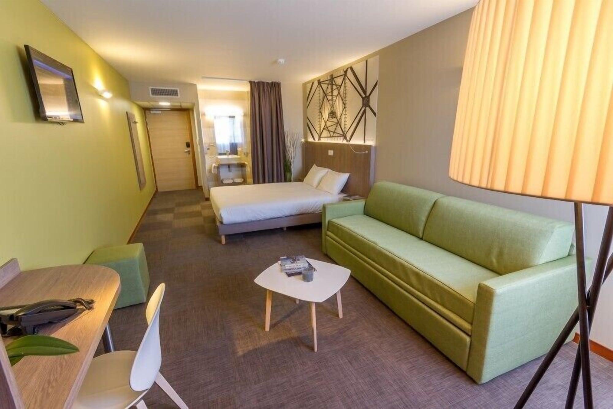 The Originals City, Hotel Ecoparc, Montpellier Est Saint-Aunes Bagian luar foto